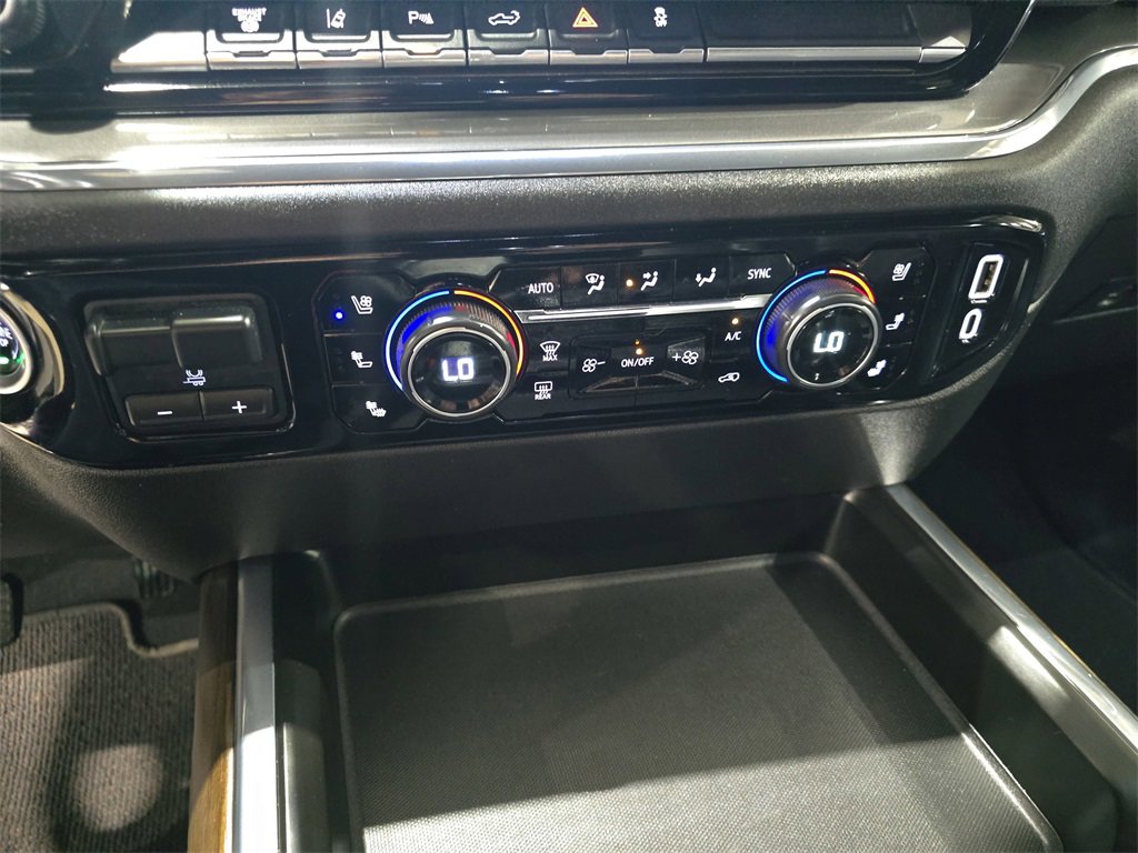 Used 2024 Chevrolet Silverado 2500 High Country w/ High Country Premium Package image 25