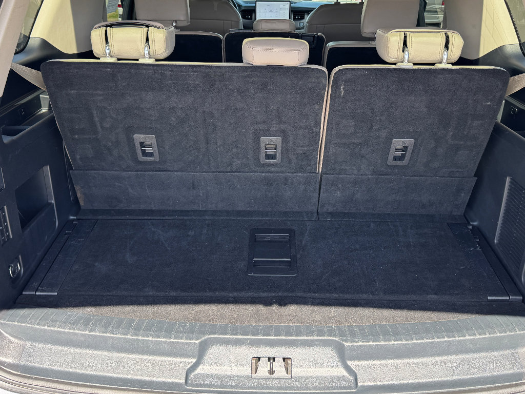 Used 2024 Ford Expedition Limited AWD/4WD image 16