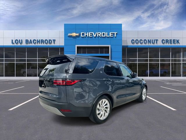 Used 2025 Land Rover Discovery S image 8