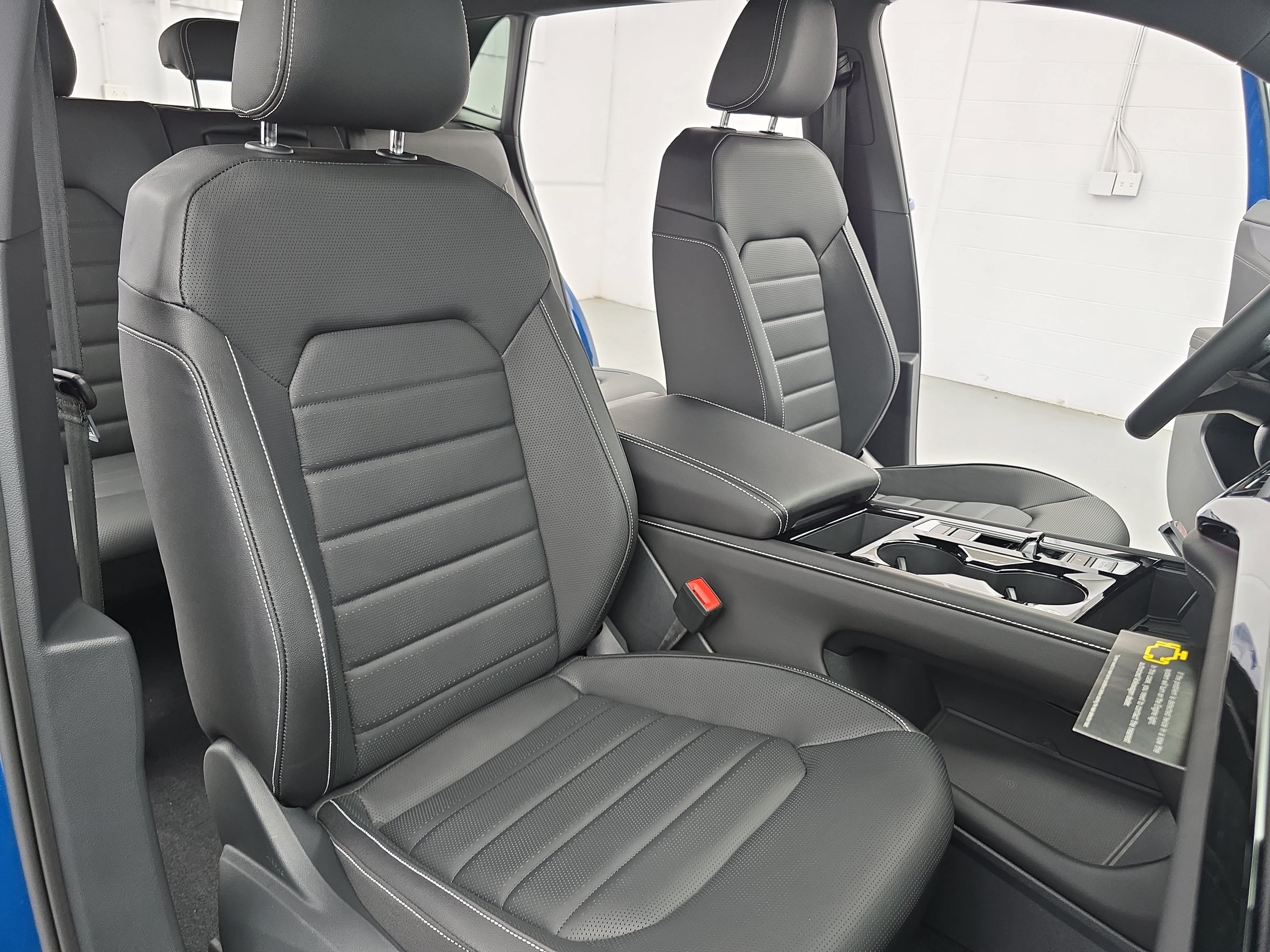 New 2026 Volkswagen Atlas Cross Sport SEL R-Line AWD/4WD image 10