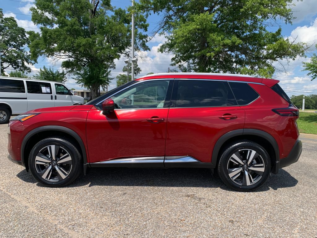 Used 2023 Nissan Rogue SL w/ SL Premium Package FWD image 5