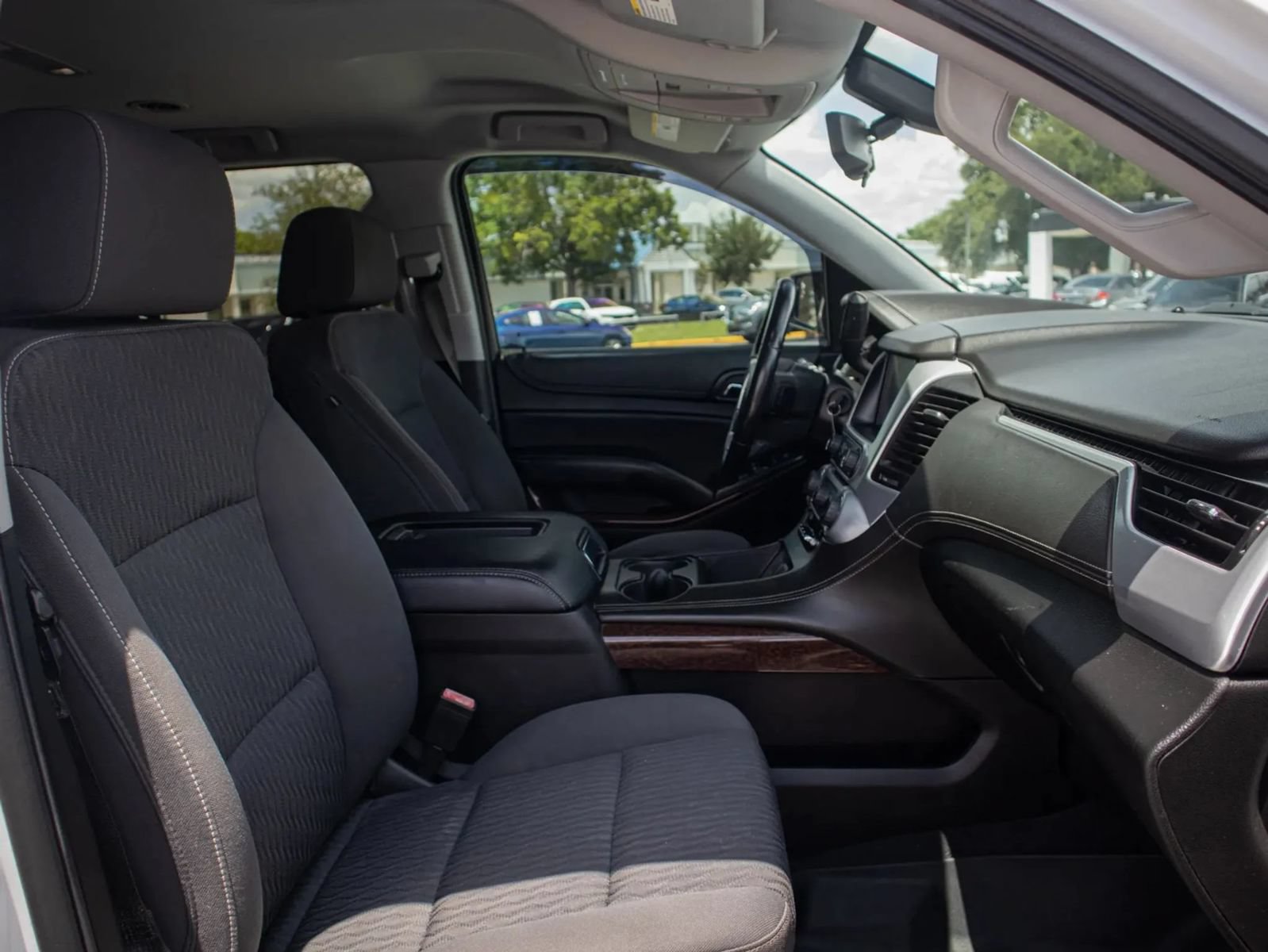 Used 2020 GMC Yukon SLE AWD/4WD image 15