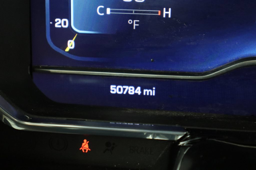Used 2025 Chevrolet Silverado 1500 LT RWD image 14