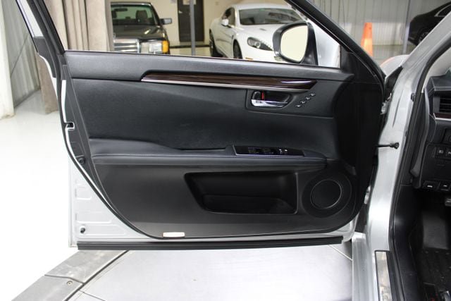 Used 2018 Lexus ES 350 w/ Premier Package FWD image 32