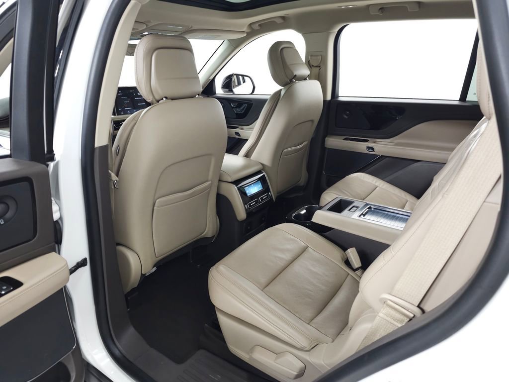 Used 2020 Lincoln Aviator Reserve w/ Equipment Group 201A AWD/4WD image 35
