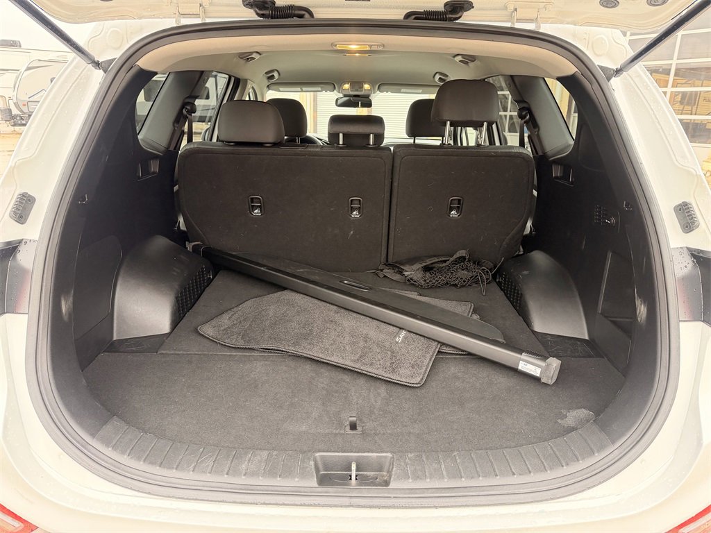 Used 2019 Hyundai Santa Fe SE image 26