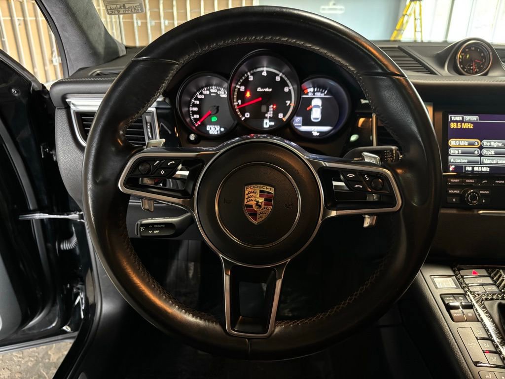Used 2016 Porsche Macan Turbo AWD/4WD image 12