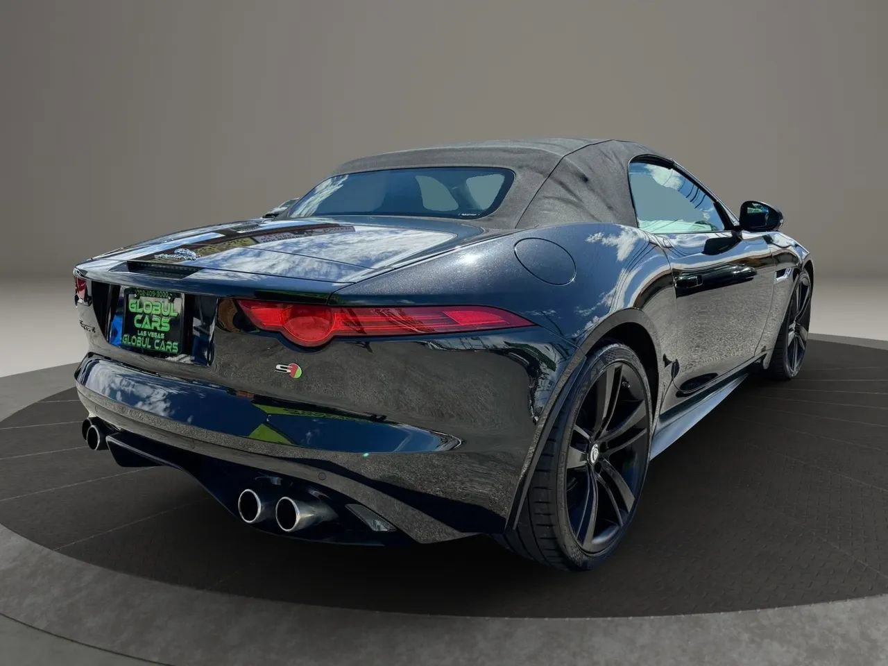 Used 2014 Jaguar F-TYPE S RWD image 3