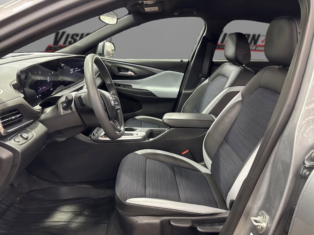 Used 2024 Buick Envista Preferred image 9