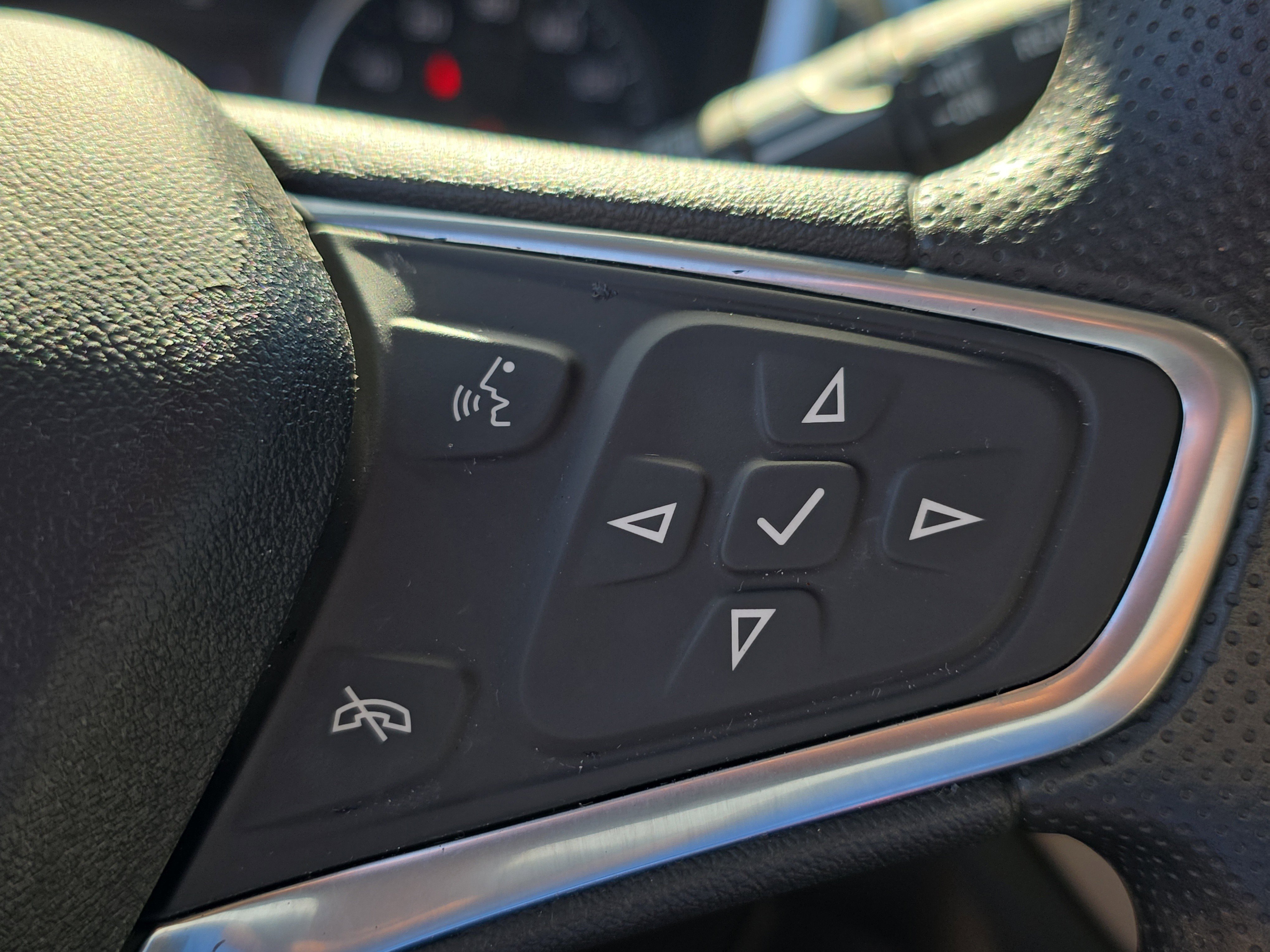 Used 2022 Chevrolet Equinox LT AWD/4WD image 29