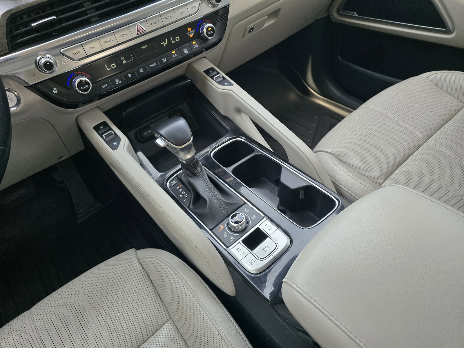 Used 2021 Kia Telluride EX w/ EX Premium Package image 17