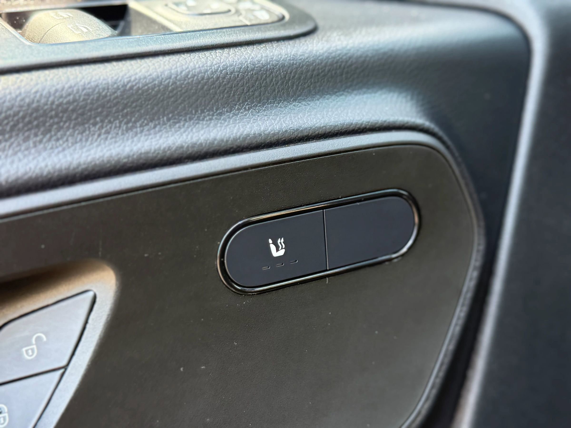 Used 2024 Mercedes-Benz Sprinter 2500 image 17
