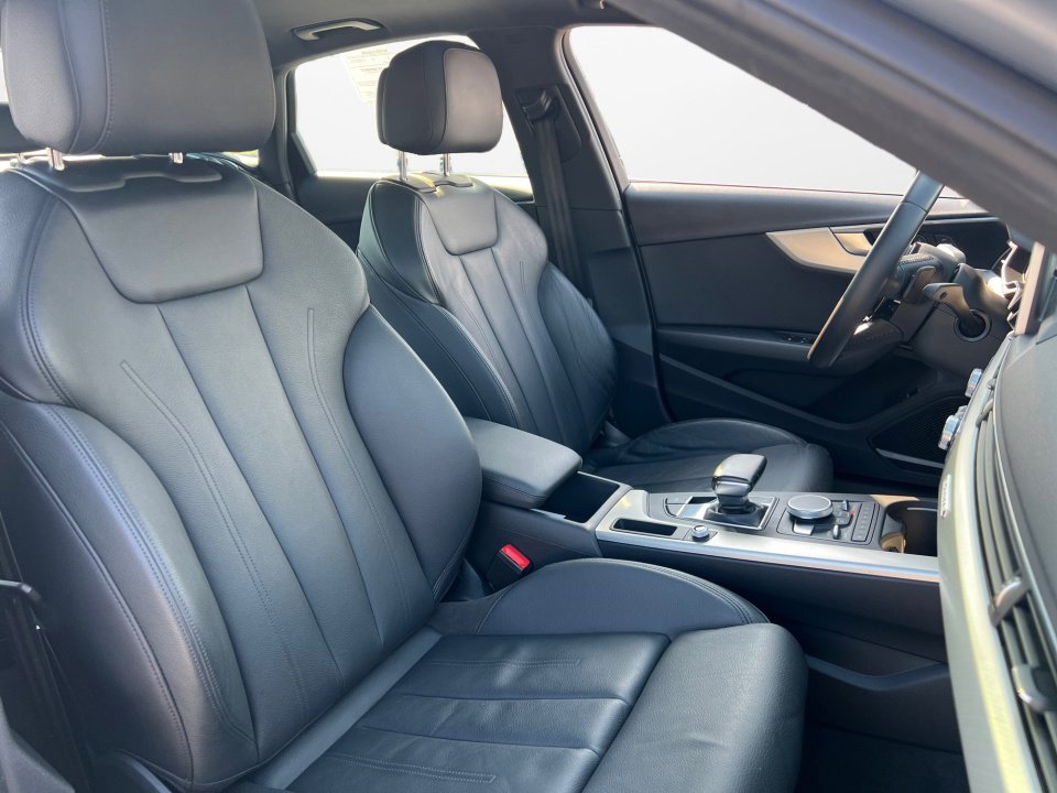 Used 2017 Audi A4 2.0T Prestige image 9