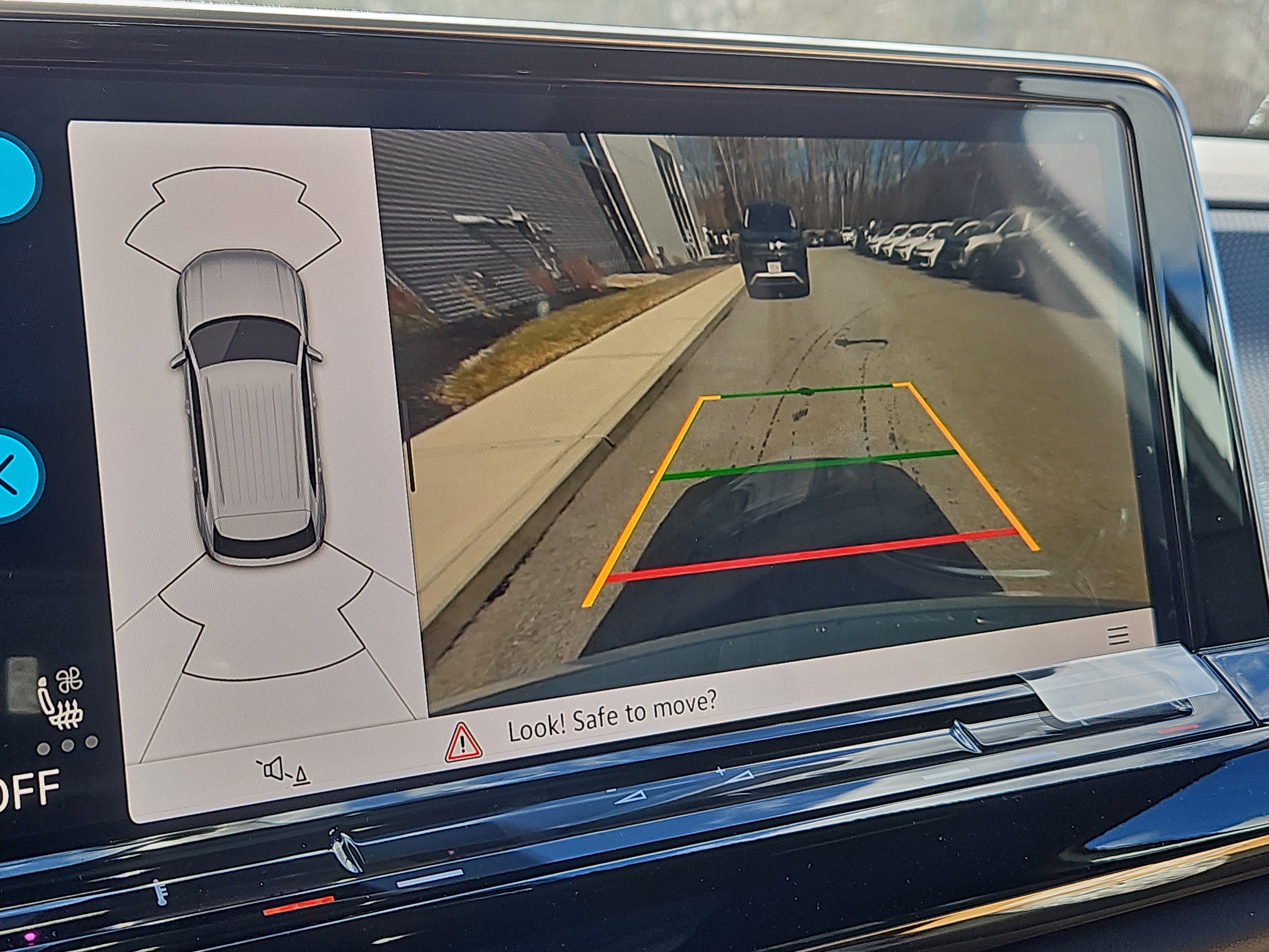 New 2026 Volkswagen Atlas Cross Sport SEL R-Line image 9
