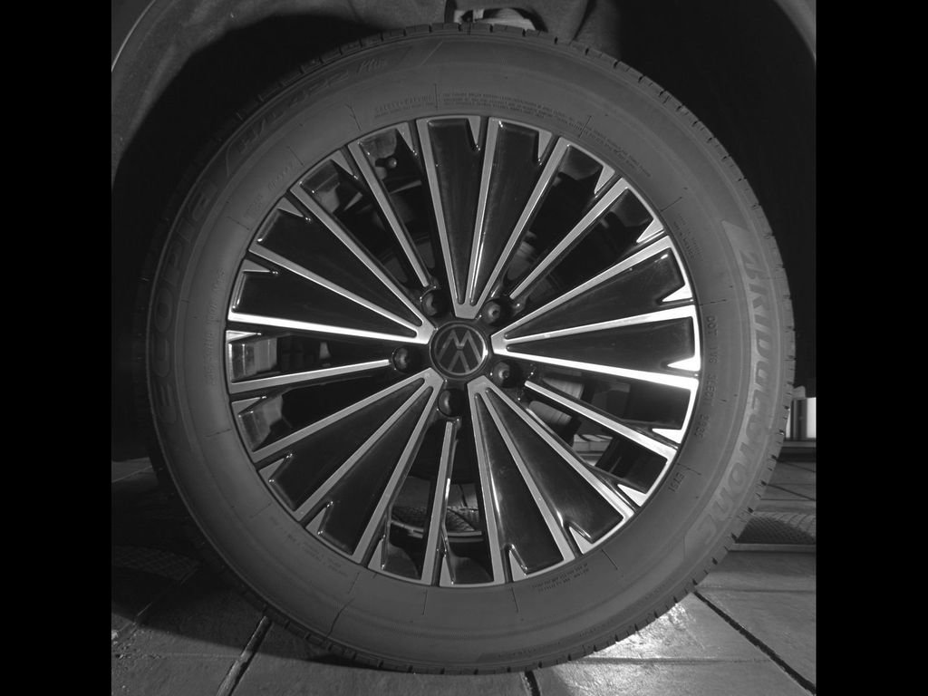 Certified 2025 Volkswagen Tiguan S w/ 18" Wheel Package AWD/4WD image 14