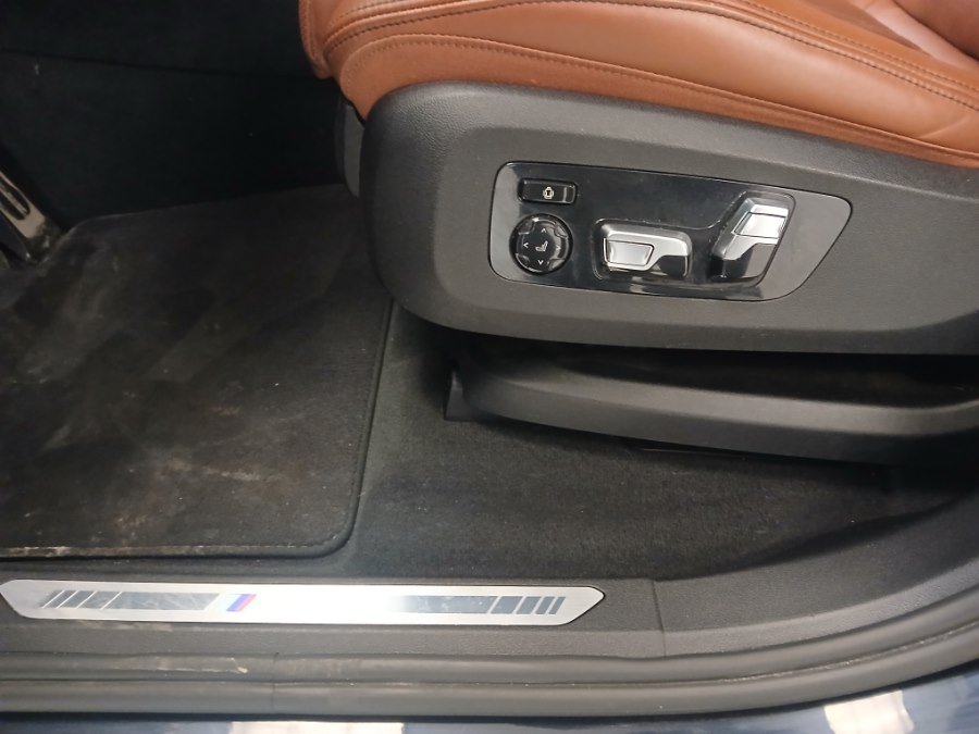 Used 2023 BMW X5 M50i w/ Executive Package AWD/4WD image 17