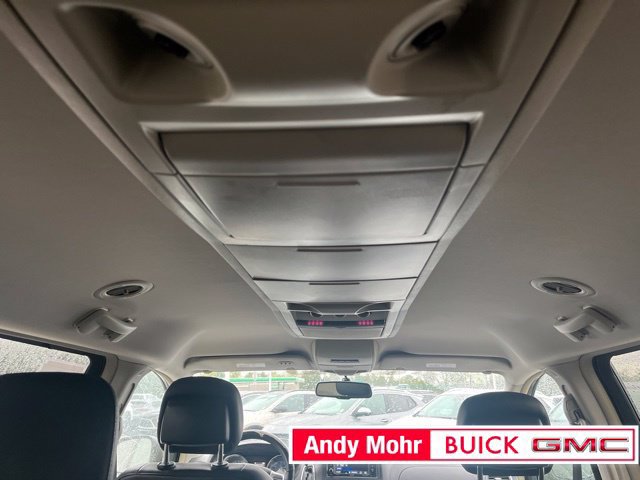 Used 2016 Chrysler Town & Country Touring w/ Driver Convenience Group FWD image 42