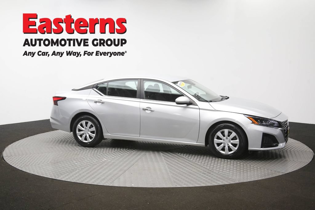 Used 2023 Nissan Altima 2.5 S FWD image 45