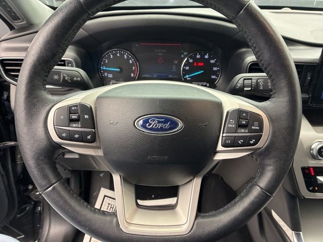 Used 2024 Ford Explorer XLT w/ Equipment Group 202A image 10