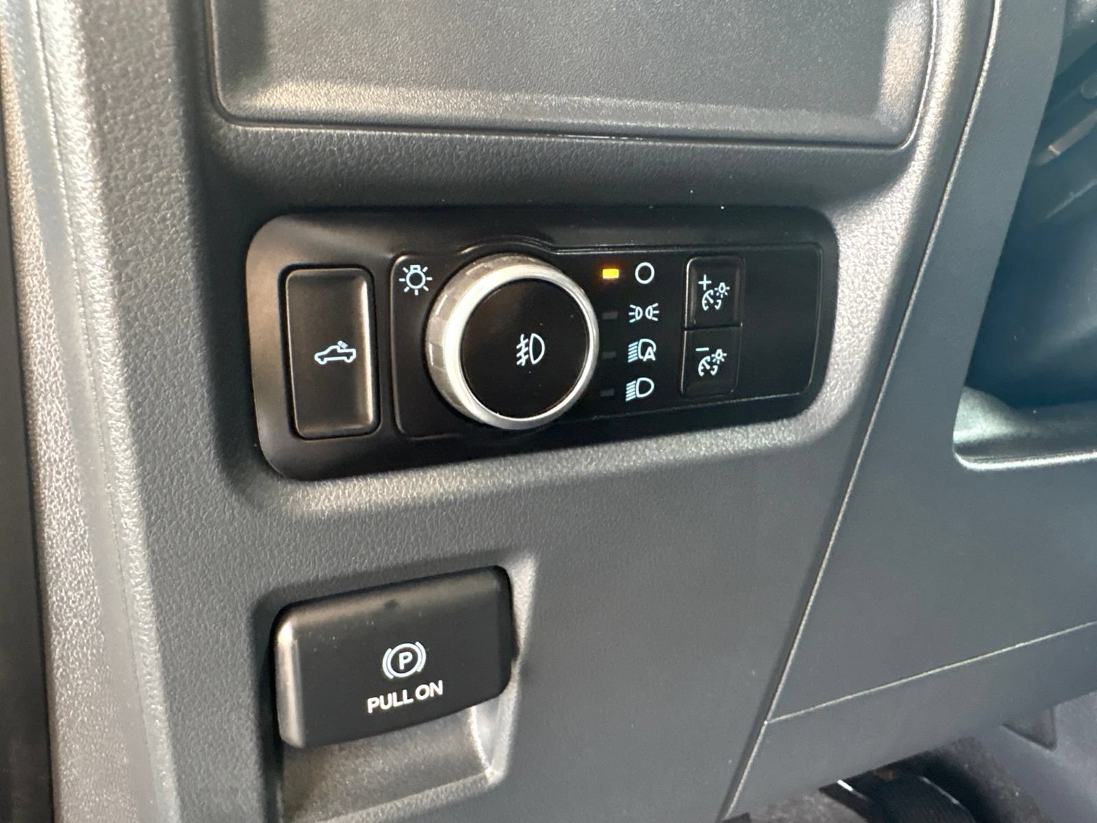 Used 2024 Ford F150 STX RWD image 12