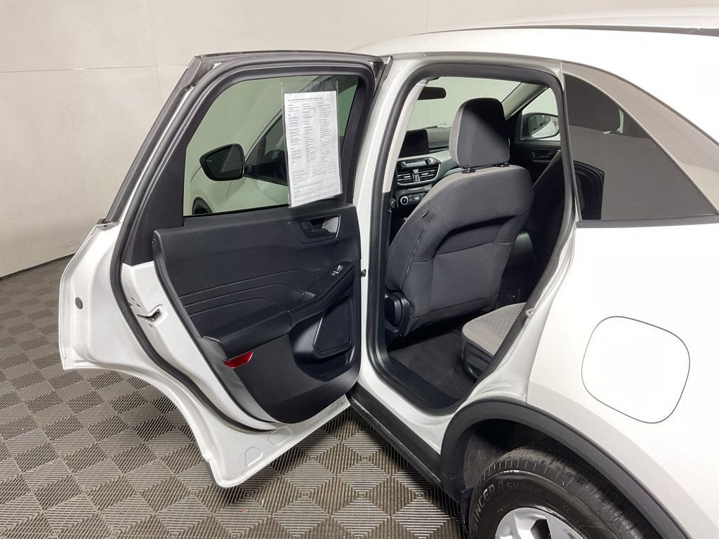 Used 2022 Ford Escape SE image 29