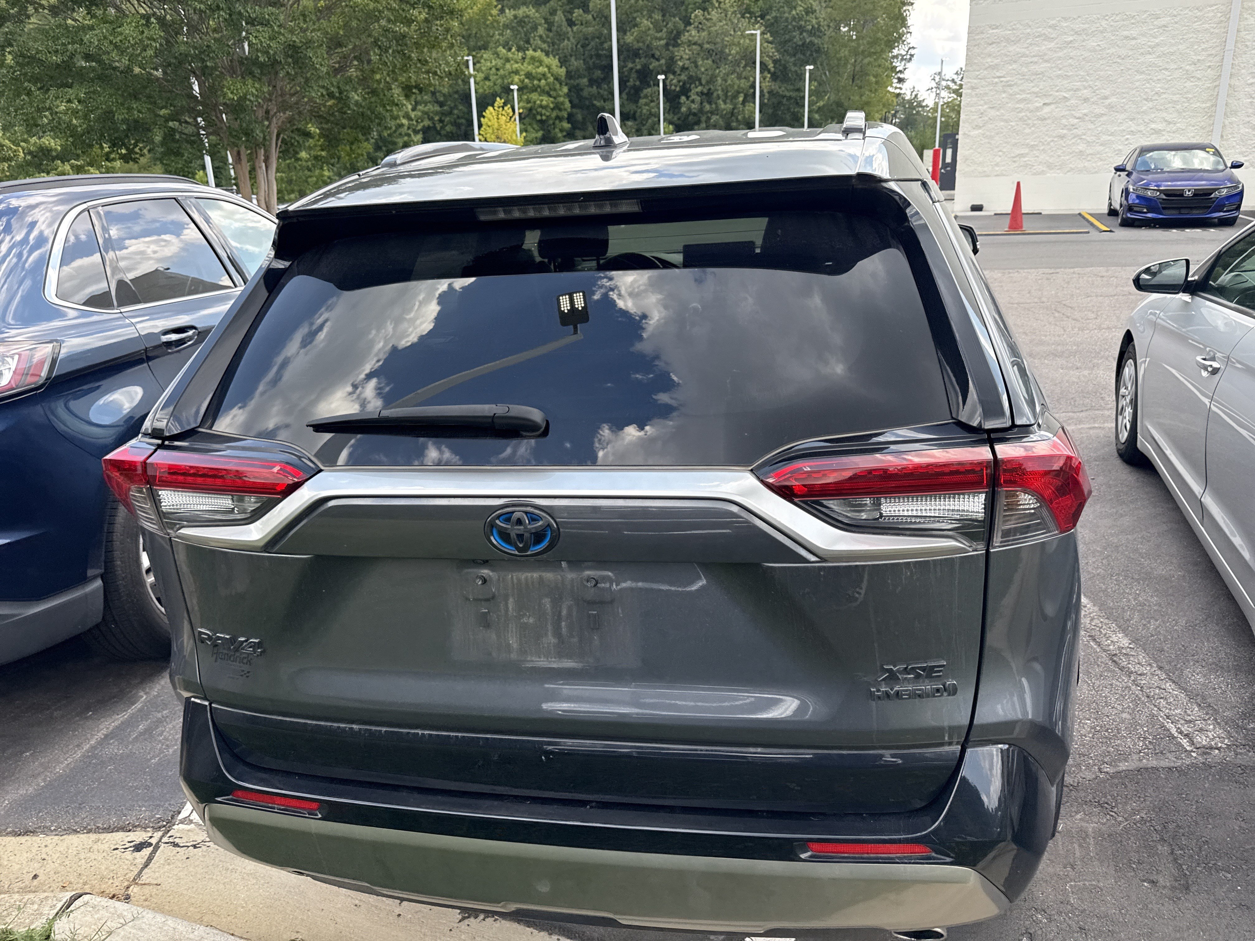 Used 2024 Toyota RAV4 XSE AWD/4WD image 43
