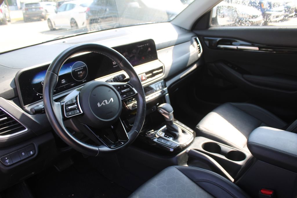 Certified 2024 Kia Seltos EX AWD/4WD image 21