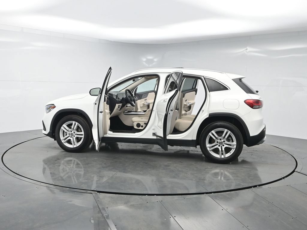 Used 2022 Mercedes-Benz GLA 250 4MATIC w/ Premium Package Lite image 55