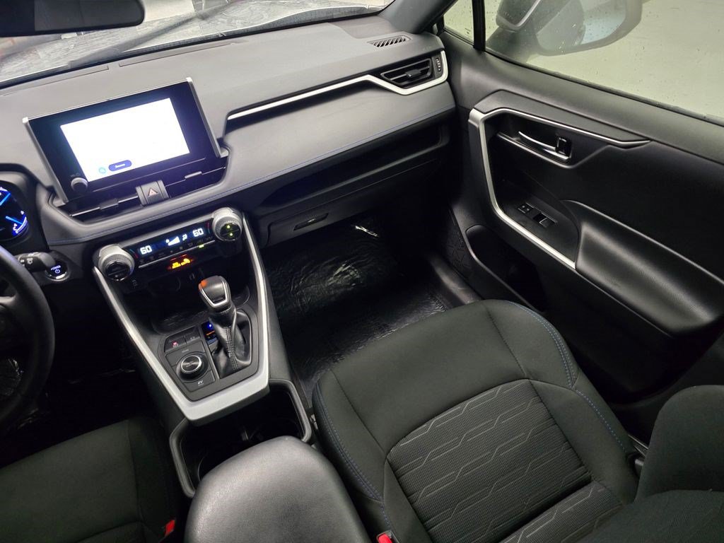 Used 2024 Toyota RAV4 SE AWD/4WD image 35