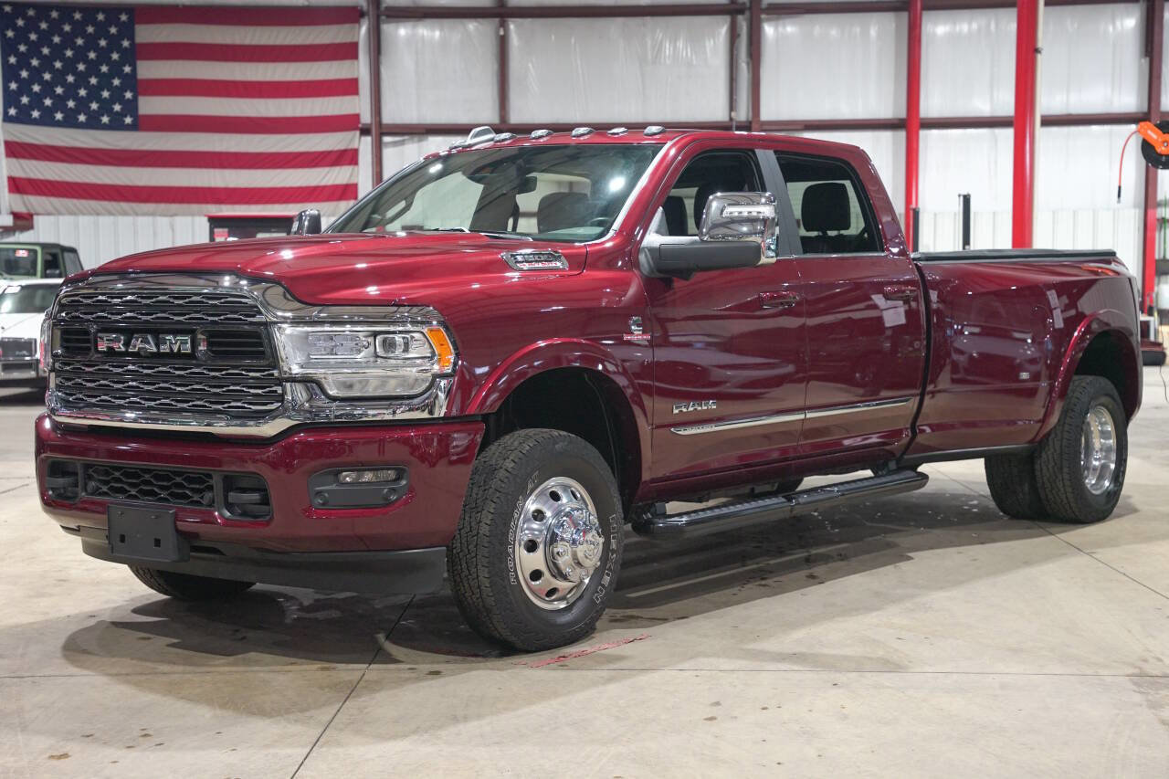 Used 2024 RAM 3500 Limited image 1