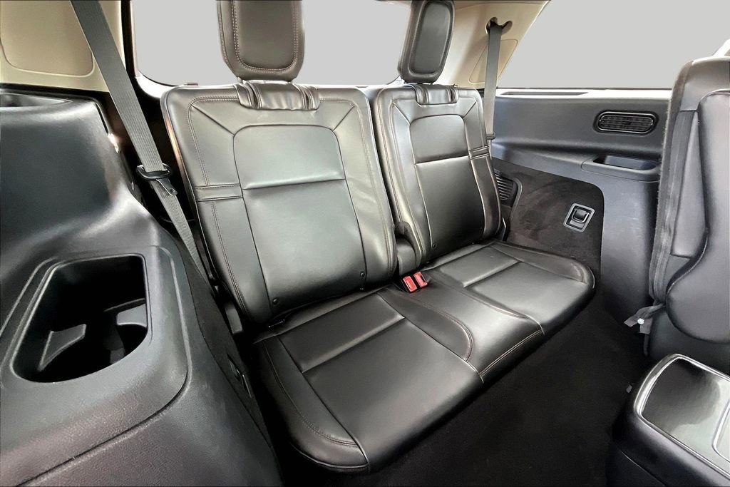 Used 2022 Lincoln Aviator Reserve w/ Equipment Group 201A AWD/4WD image 24