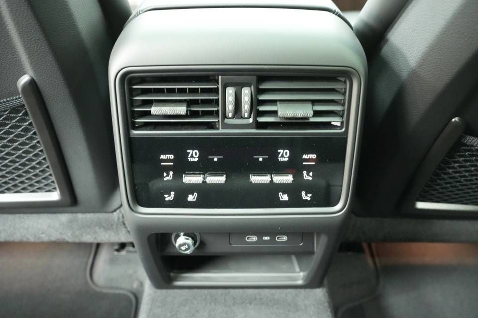 New 2026 Porsche Cayenne S AWD/4WD image 25