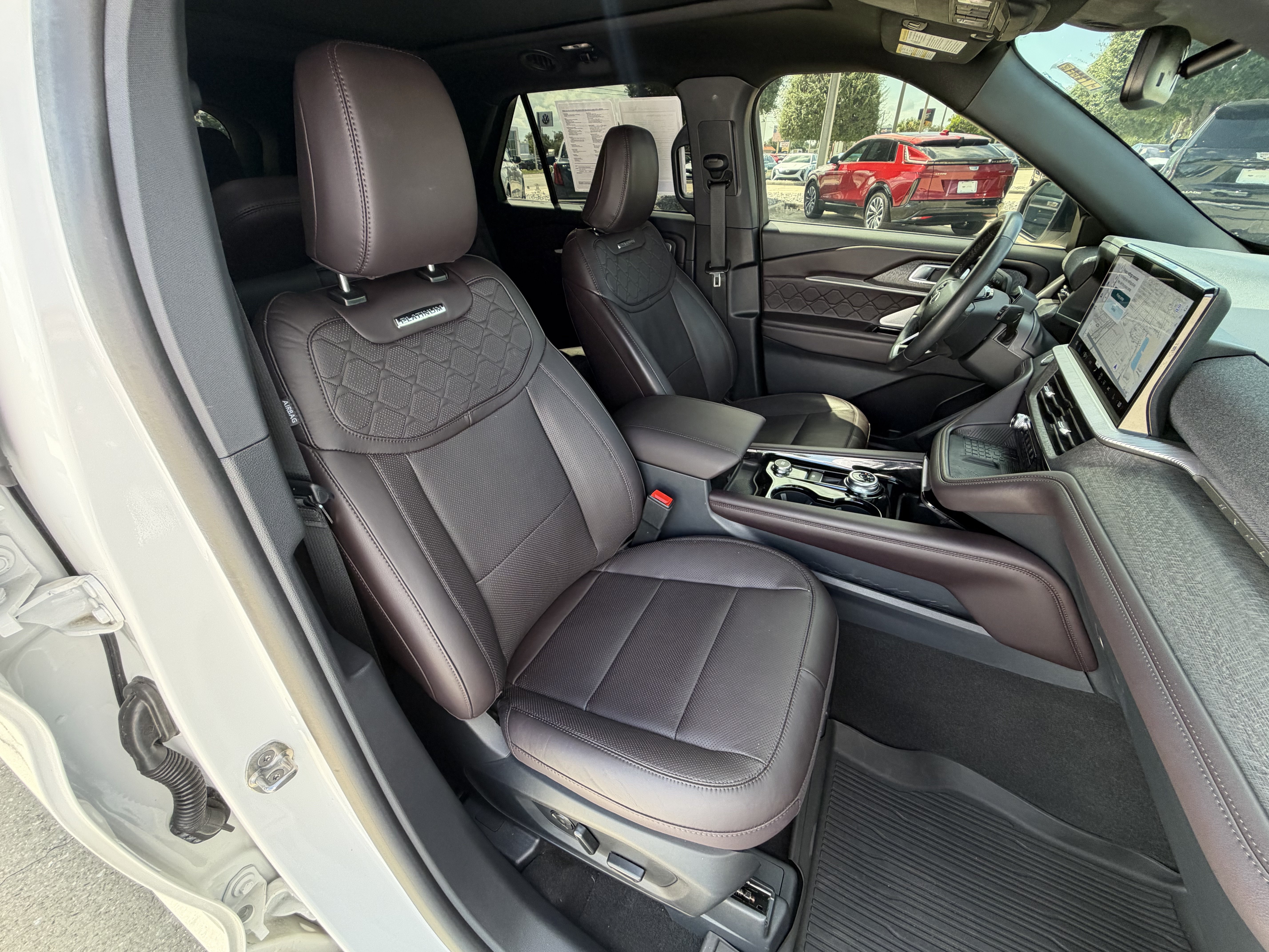 Used 2025 Ford Explorer Platinum w/ Ultimate Package RWD image 20