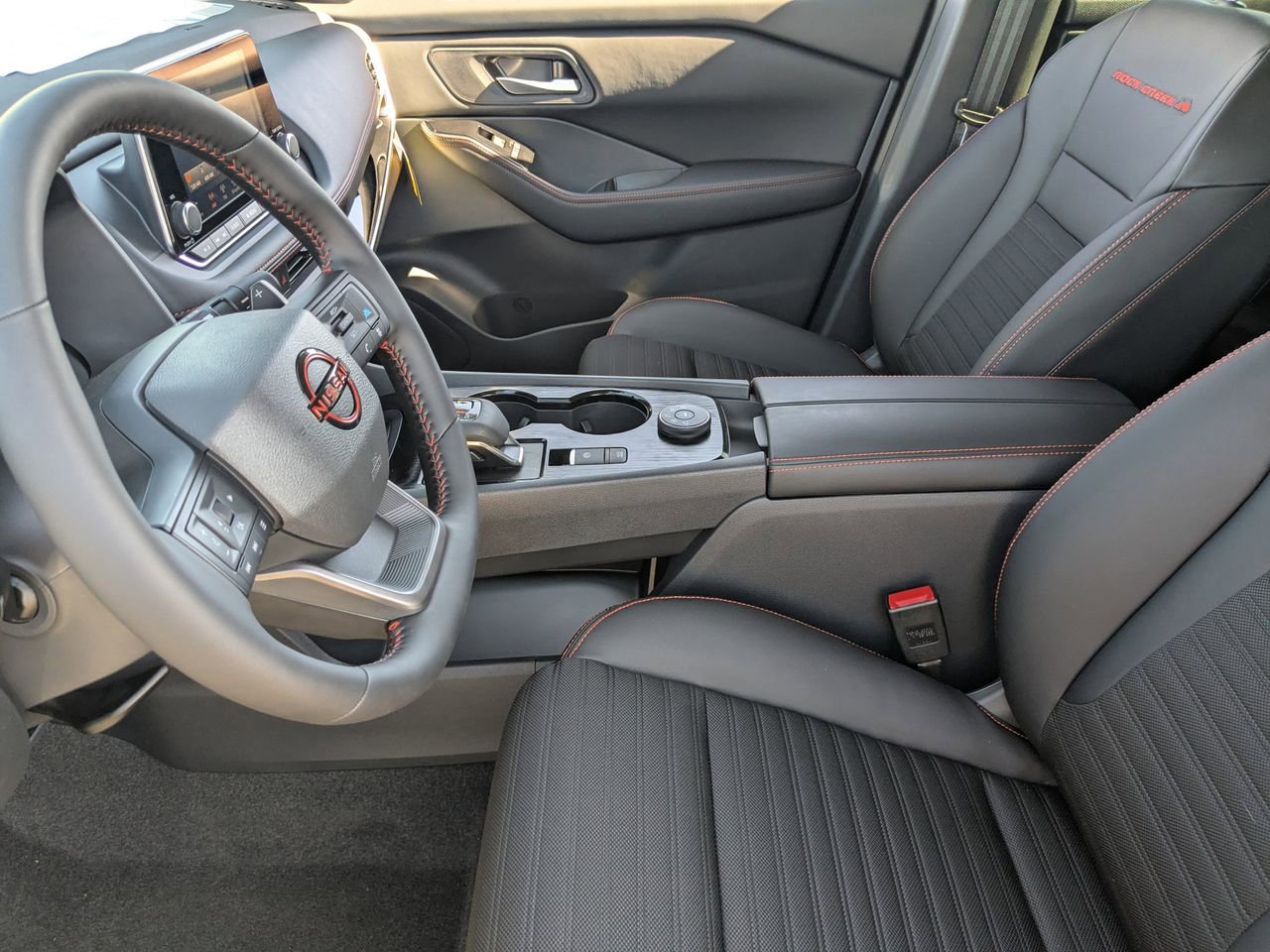 New 2026 Nissan Rogue SV AWD/4WD image 12