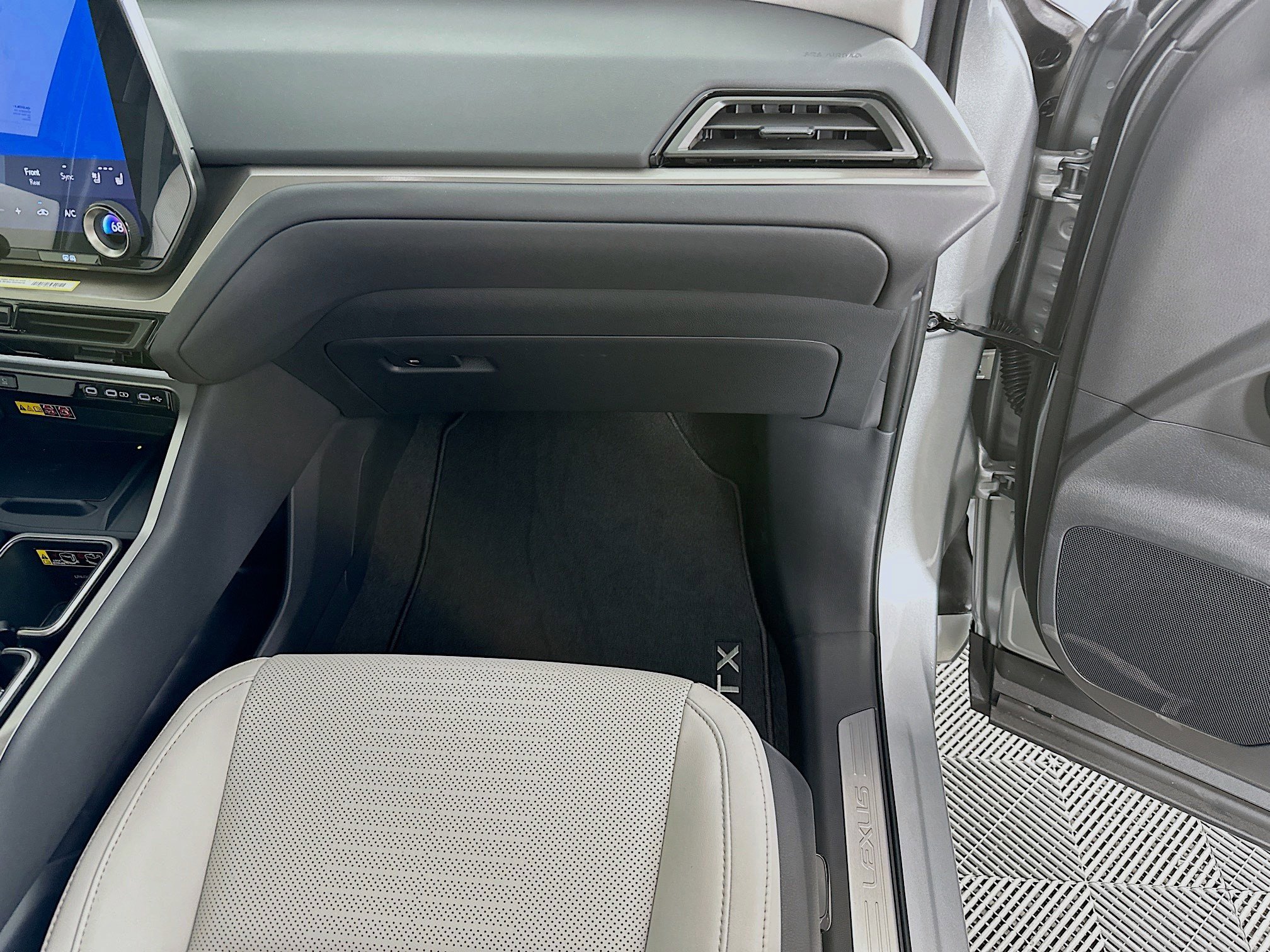 New 2026 Lexus TX 350 AWD image 33