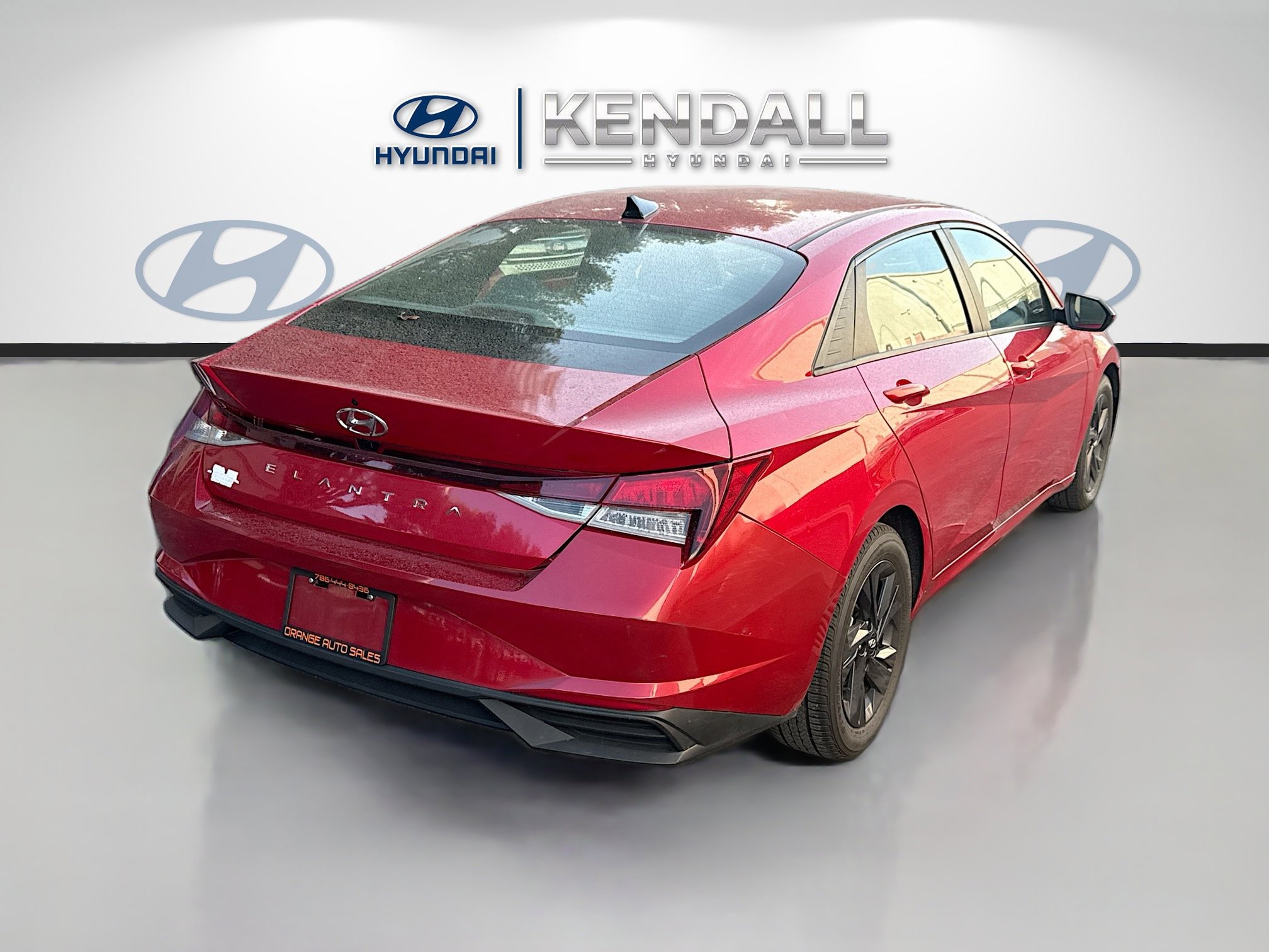 Used 2023 Hyundai Elantra SEL image 6