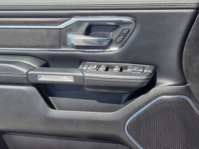 Used 2025 RAM 1500 Laramie AWD/4WD image 22