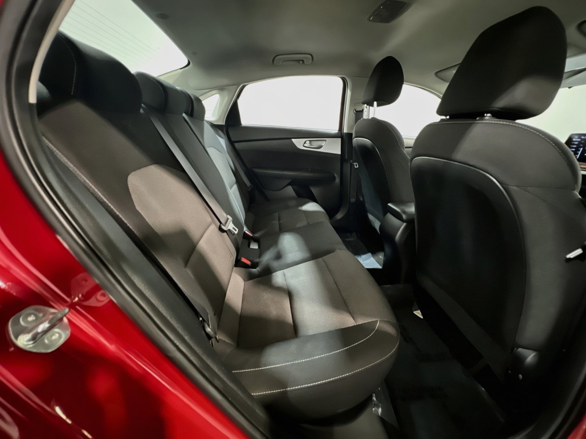 Used 2024 Kia Forte LXS FWD image 18