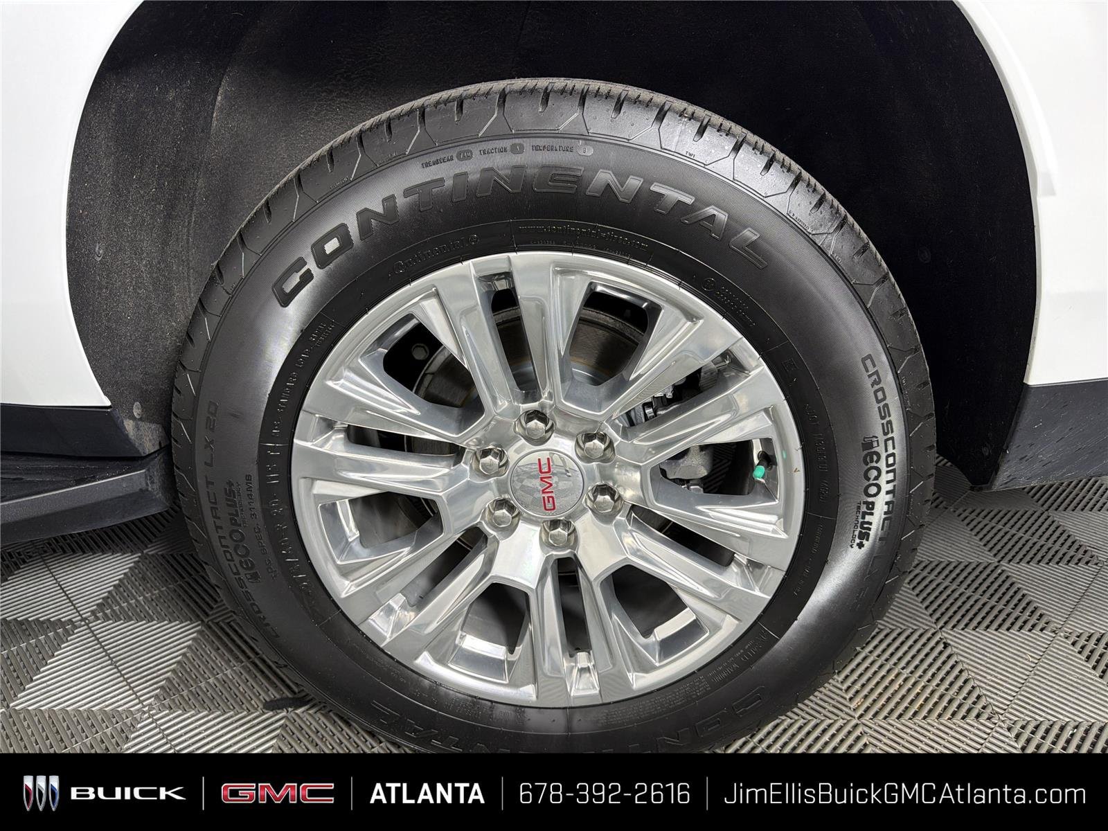 Used 2024 GMC Yukon XL Denali RWD image 19
