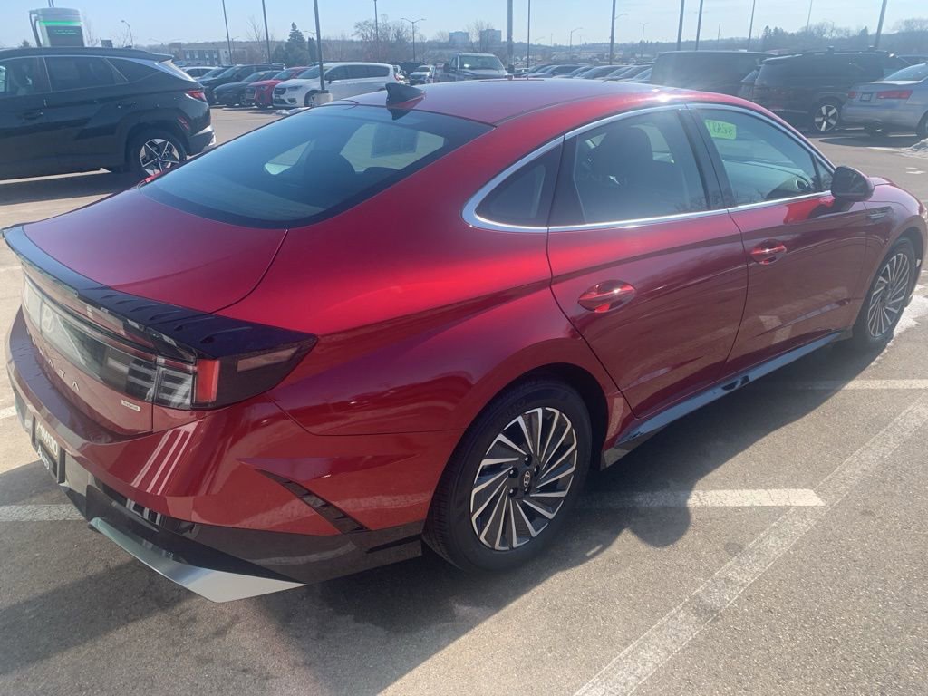 Certified 2025 Hyundai Sonata SEL image 6
