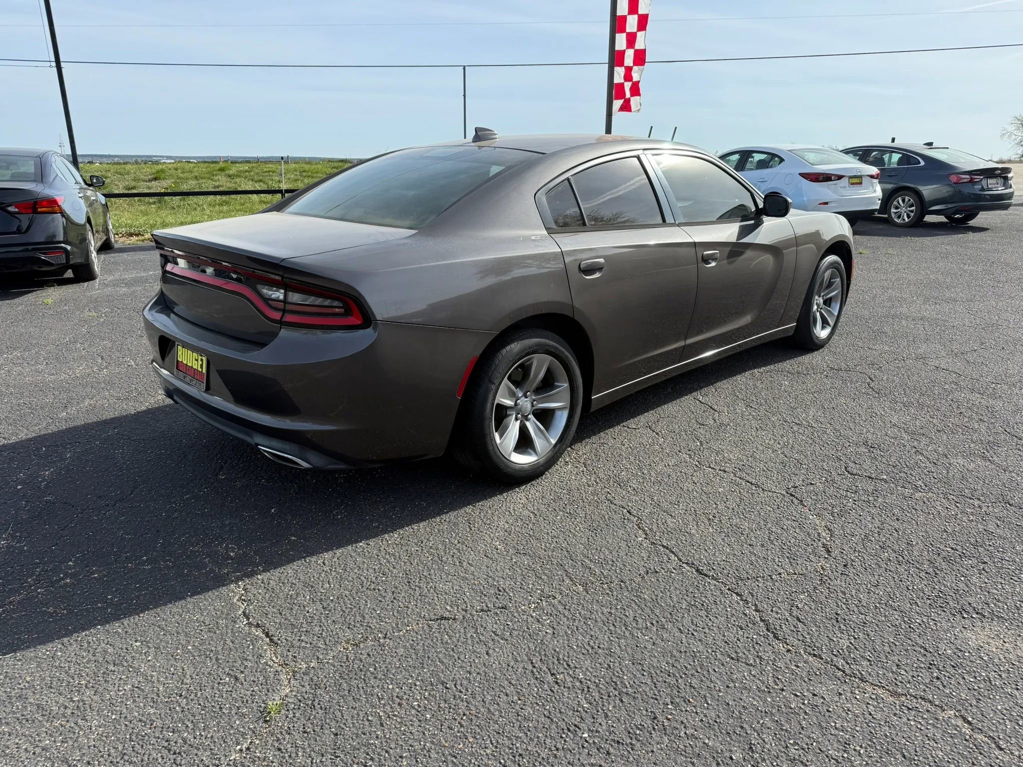 Used 2016 Dodge Charger SXT image 5