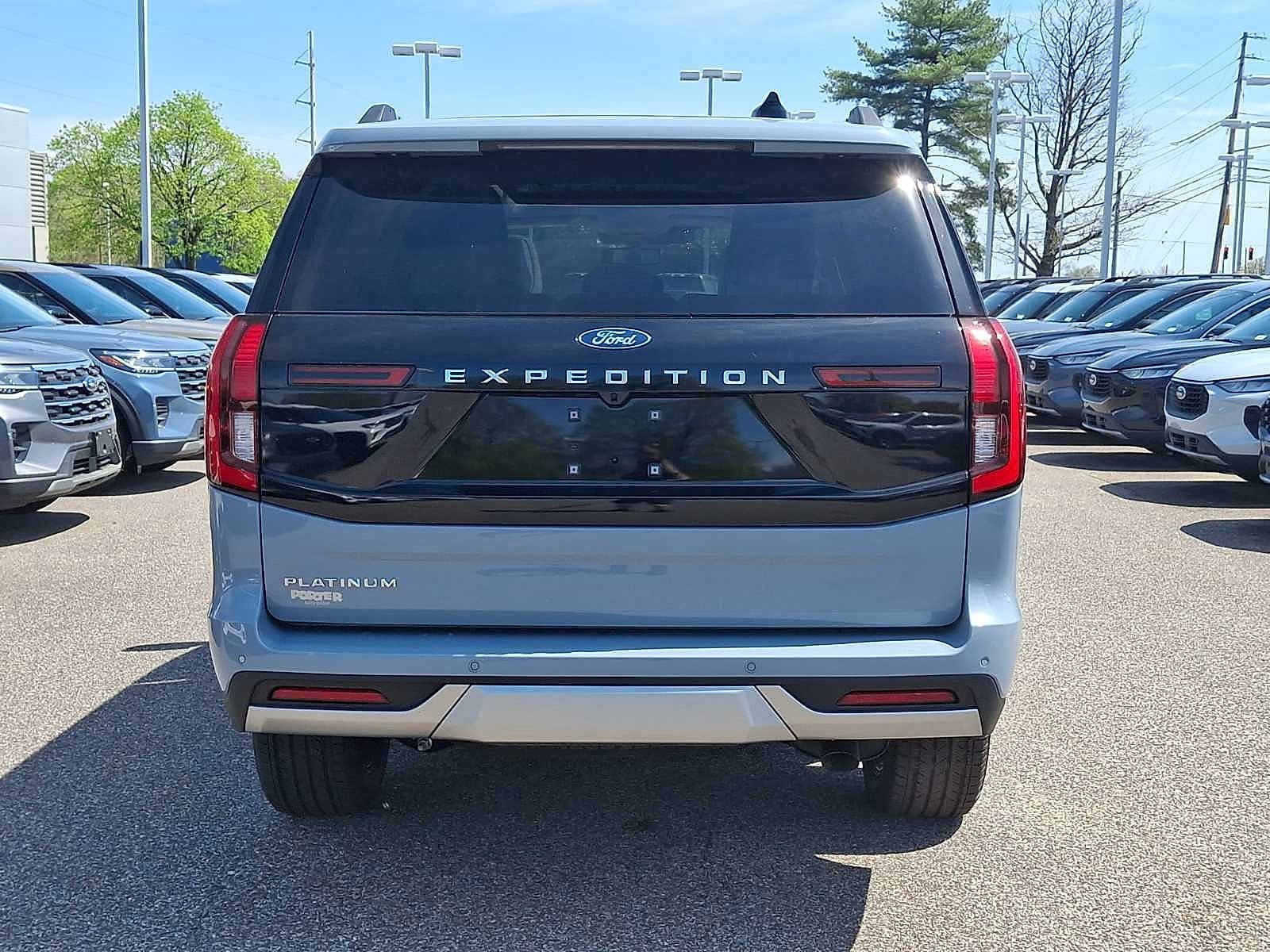 New 2026 Ford Expedition Platinum image 12