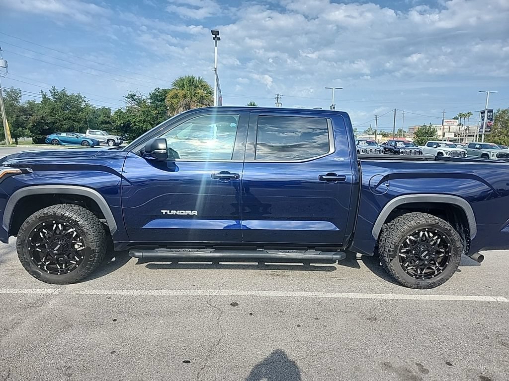 Used 2022 Toyota Tundra SR5 w/ SR5 Premium Package AWD/4WD image 15