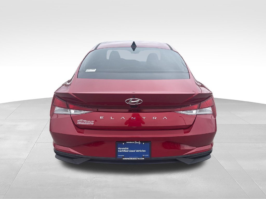 Used 2023 Hyundai Elantra SEL w/ Convenience Package FWD image 4