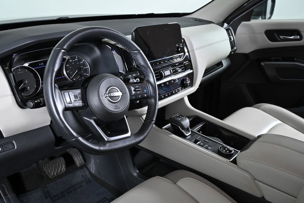 Certified 2024 Nissan Pathfinder SL image 13