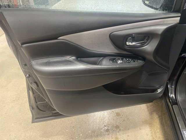 Certified 2024 Nissan Murano SV w/ SV Midnight Edition Package image 10