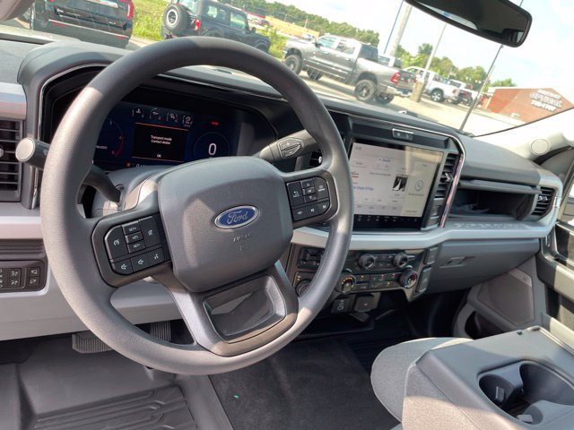 New 2026 Ford F250 XLT w/ XLT Premium Package AWD/4WD image 35