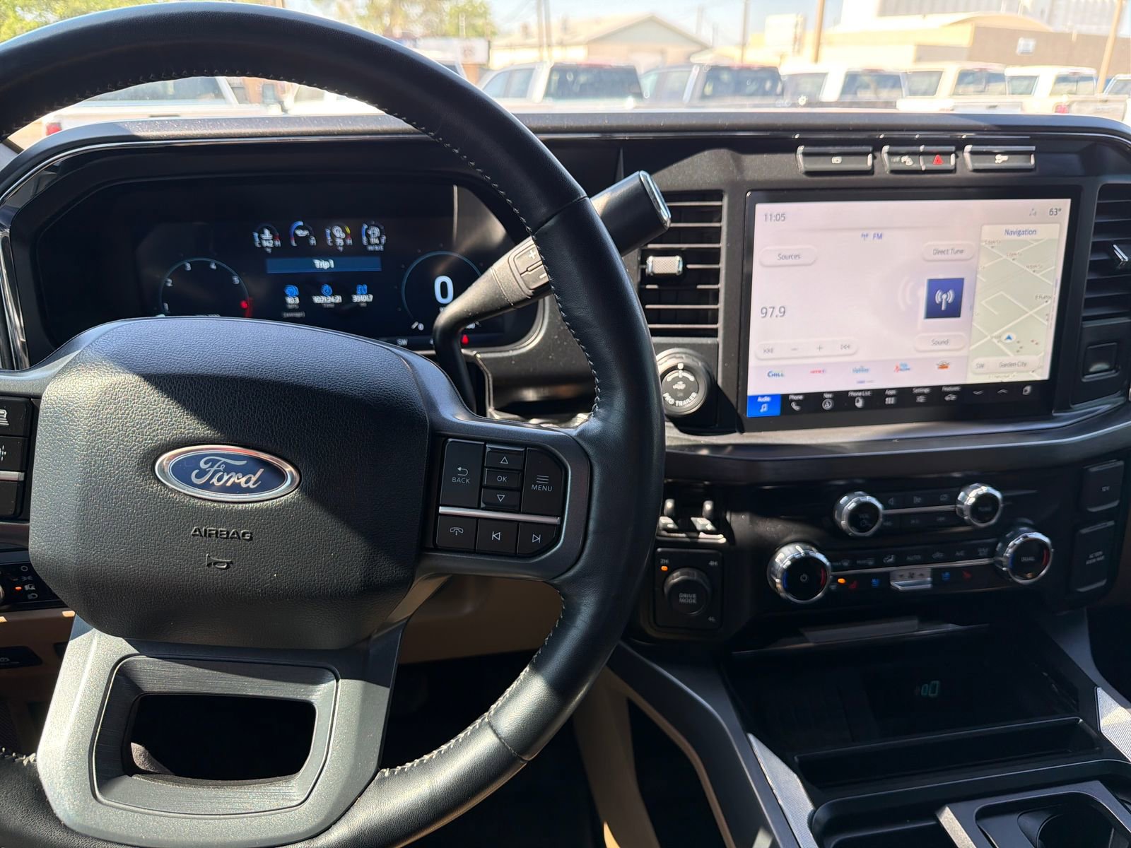 Used 2024 Ford F250 Lariat w/ Lariat Ultimate Package AWD/4WD image 28