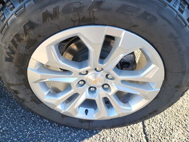 Used 2024 Chevrolet Silverado 1500 LTZ image 10