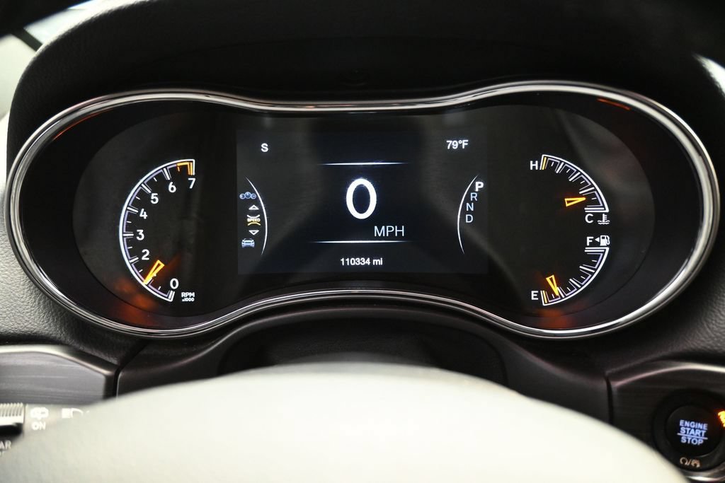 Used 2020 Jeep Grand Cherokee Laredo w/ Quick Order Package 2BN North AWD/4WD image 16